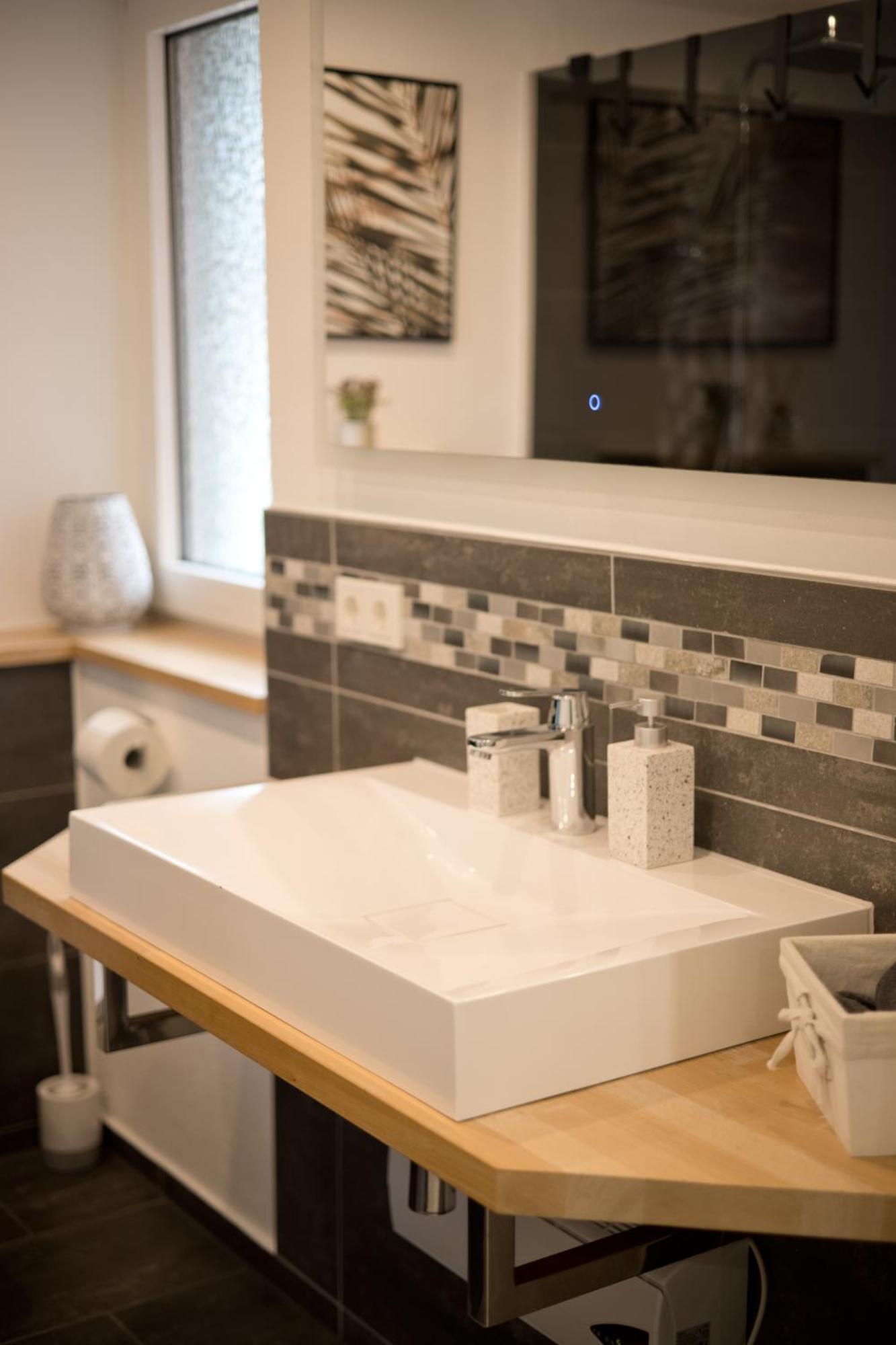 Moderne Wohnung Zum Wohlfuehlen Brachback Buitenkant foto